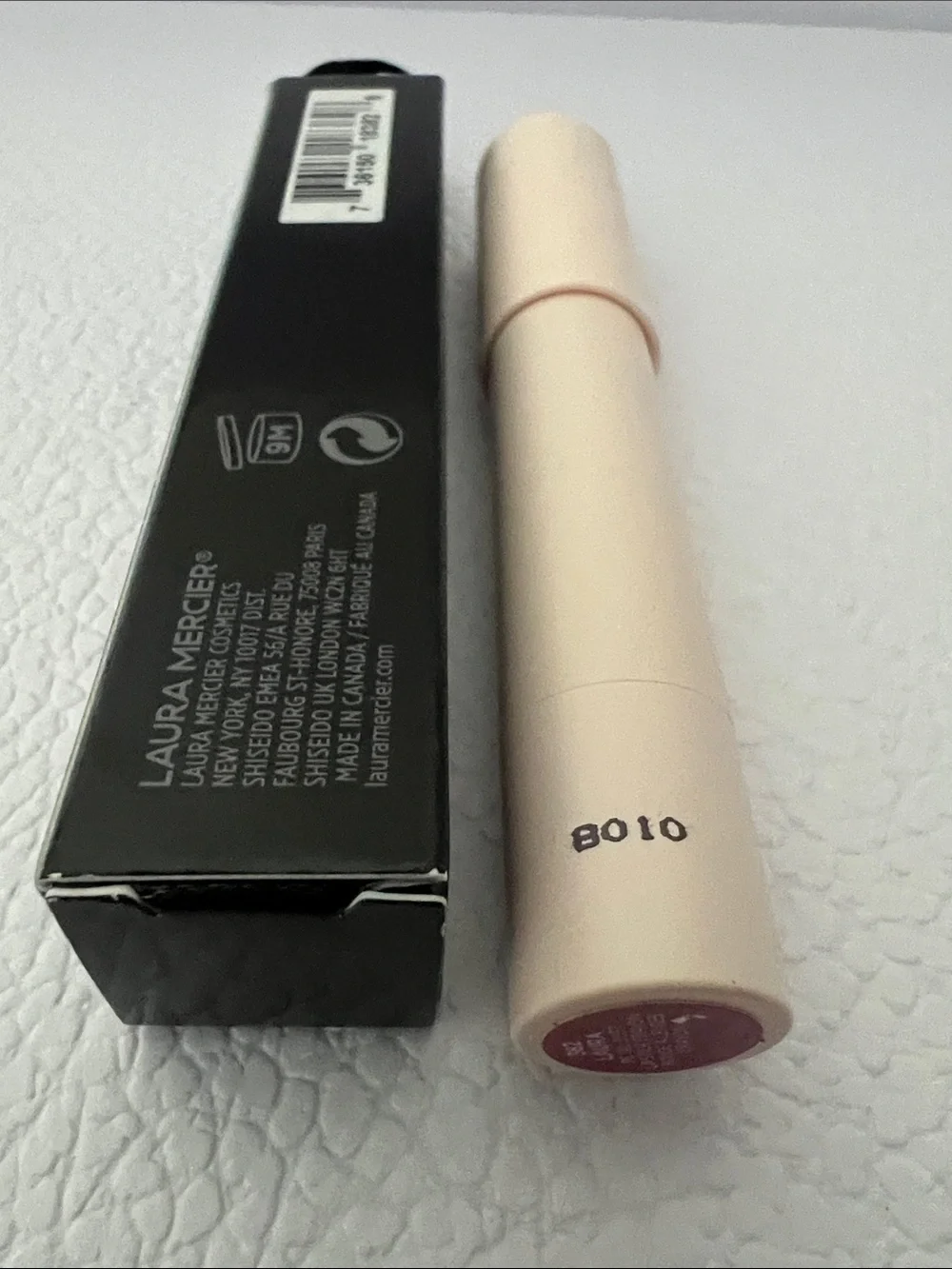 Laura Mercier  Petal Soft Lipstick Crayon in 382 Laura - Plum Red